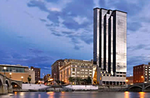 Amway Grand Plaza Hotel アムウェイ・グランド・プラザ・ホテル